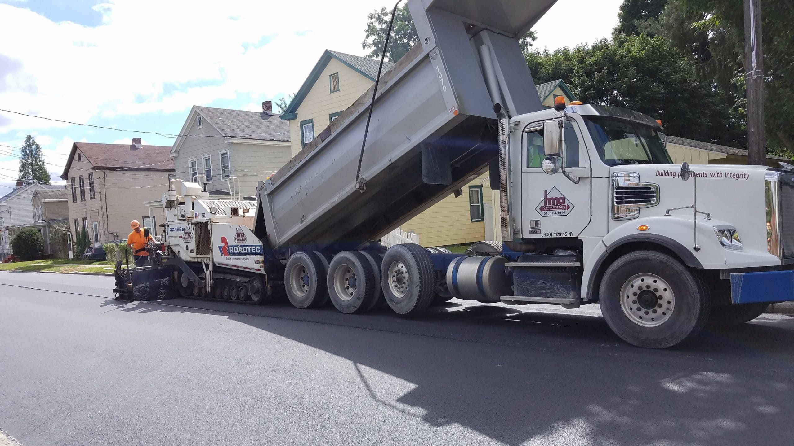 Asphalt paving with HMA Paving and Contracting